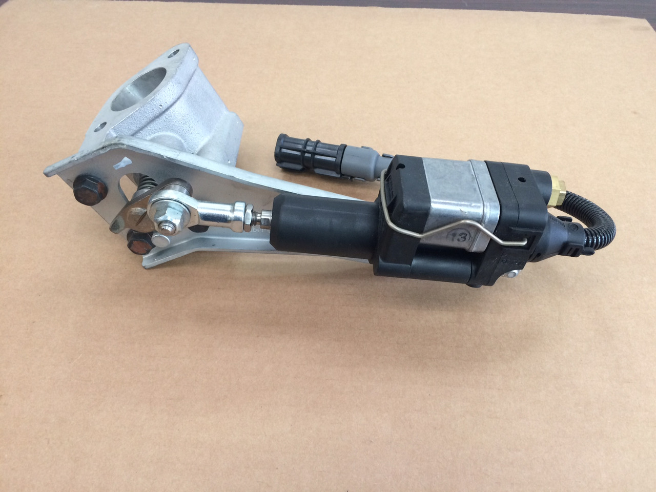 SARACINESCA EGR RIF. MAN 51081506026 - Pièces de rechange pour Camion: photos 2 SARACINESCA EGR RIF. MAN 51081506026 - Pièces de rechange pour Camion: photos 2