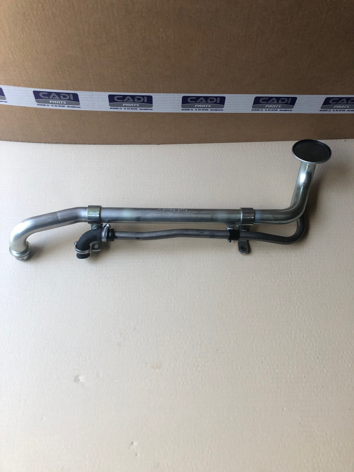 TUBO ASPIRAZIONE OLIO MAN 51057035773 - Moteur et pièces pour Camion: photos 1 TUBO ASPIRAZIONE OLIO MAN 51057035773 - Moteur et pièces pour Camion: photos 1
