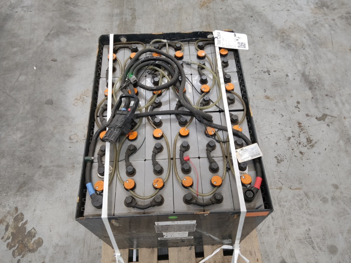 Weitere 48V620AH - Engins de chantier: photos 3 Weitere 48V620AH - Engins de chantier: photos 3