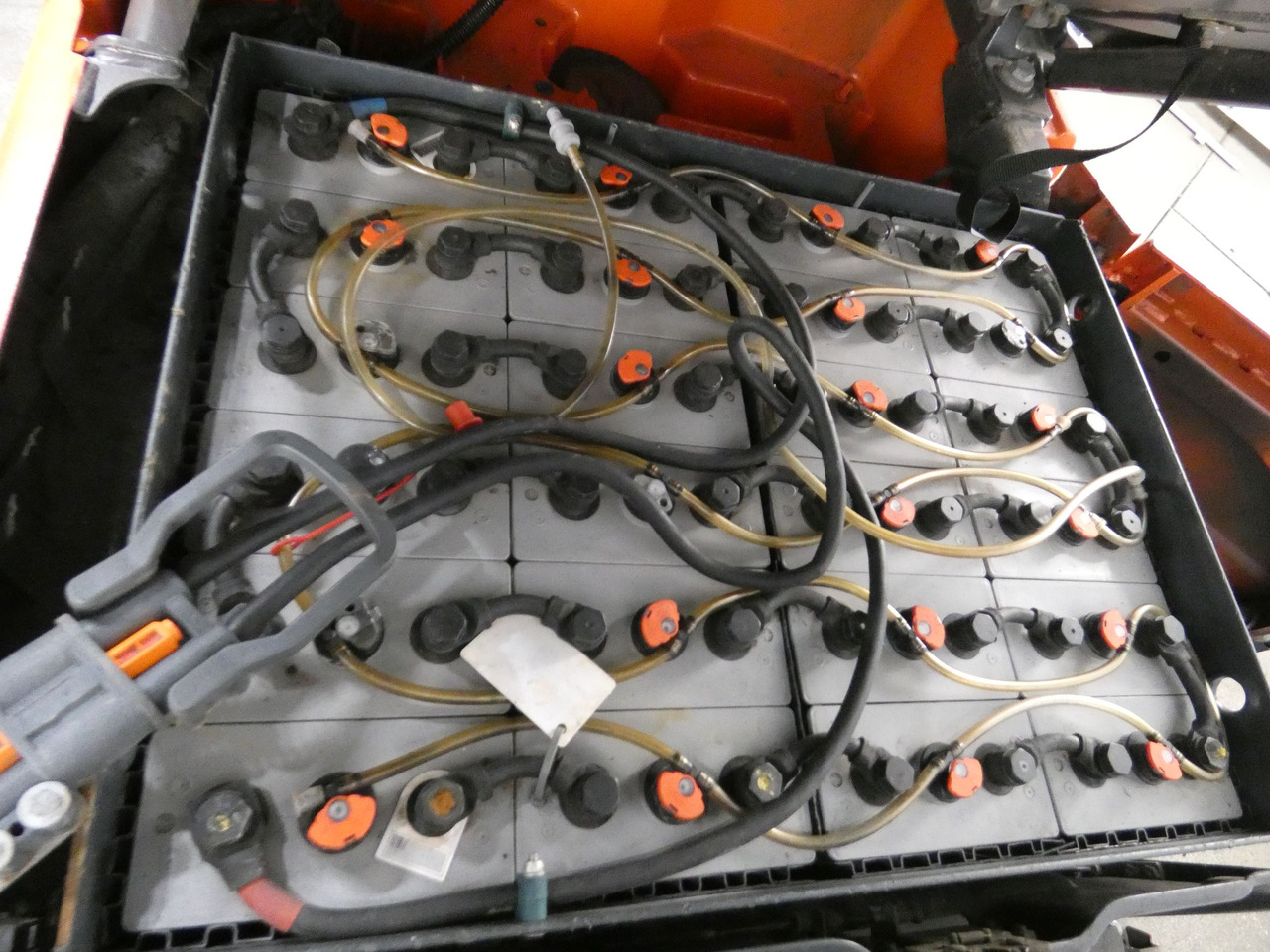 Linde E16 - Chariot élévateur électrique: photos 4 Linde E16 - Chariot élévateur électrique: photos 4