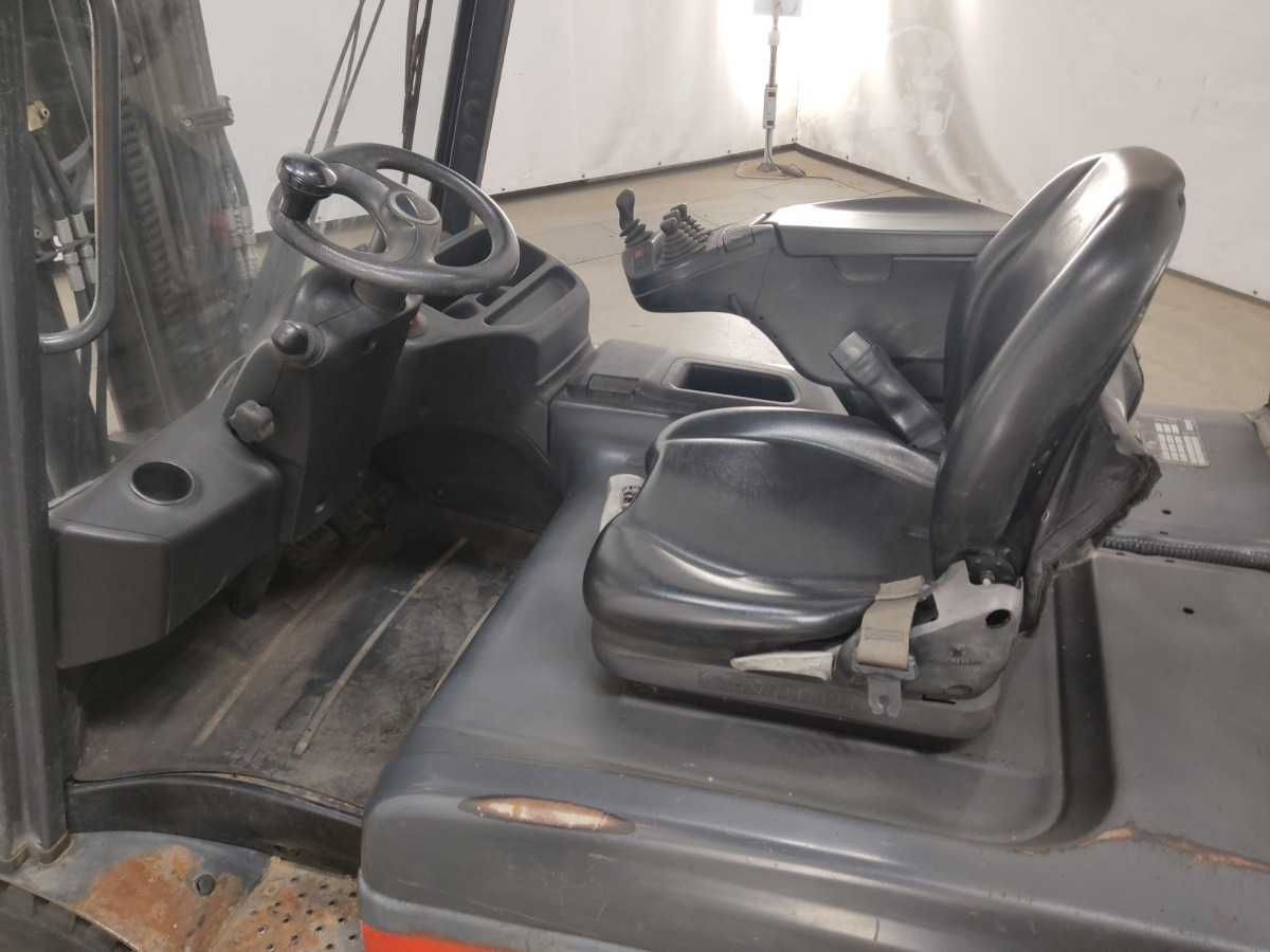 Linde E30L-01 - Chariot élévateur électrique: photos 3 Linde E30L-01 - Chariot élévateur électrique: photos 3