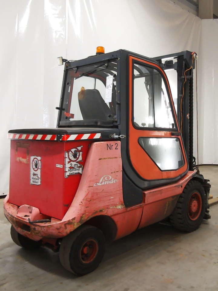 Linde E35P - Chariot élévateur électrique: photos 2 Linde E35P - Chariot élévateur électrique: photos 2