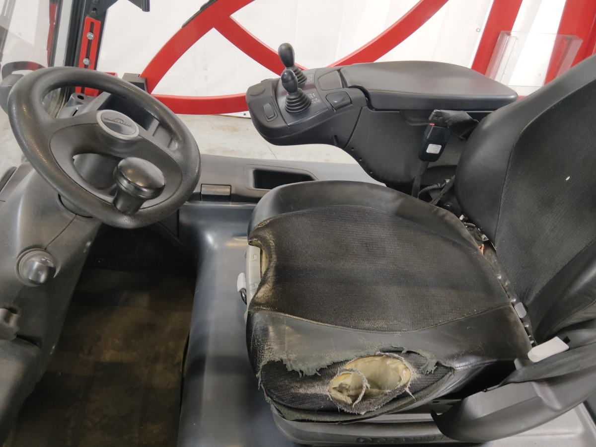 Linde E45HL-01/600 - Préparateur de commandes: photos 3 Linde E45HL-01/600 - Préparateur de commandes: photos 3