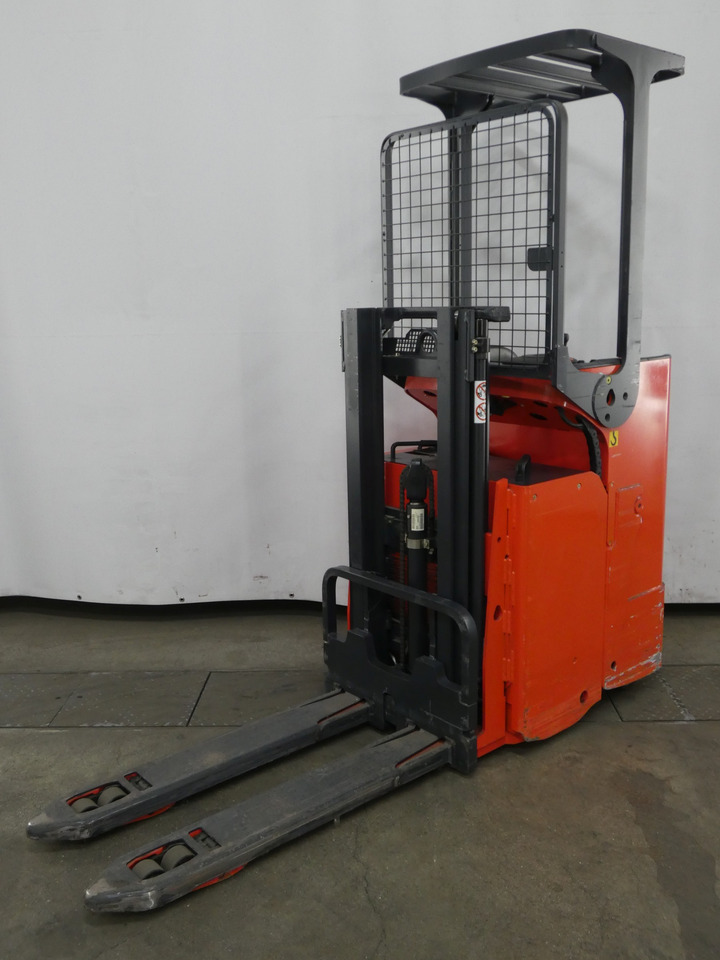 Linde L12LS - Gerbeur: photos 1 Linde L12LS - Gerbeur: photos 1