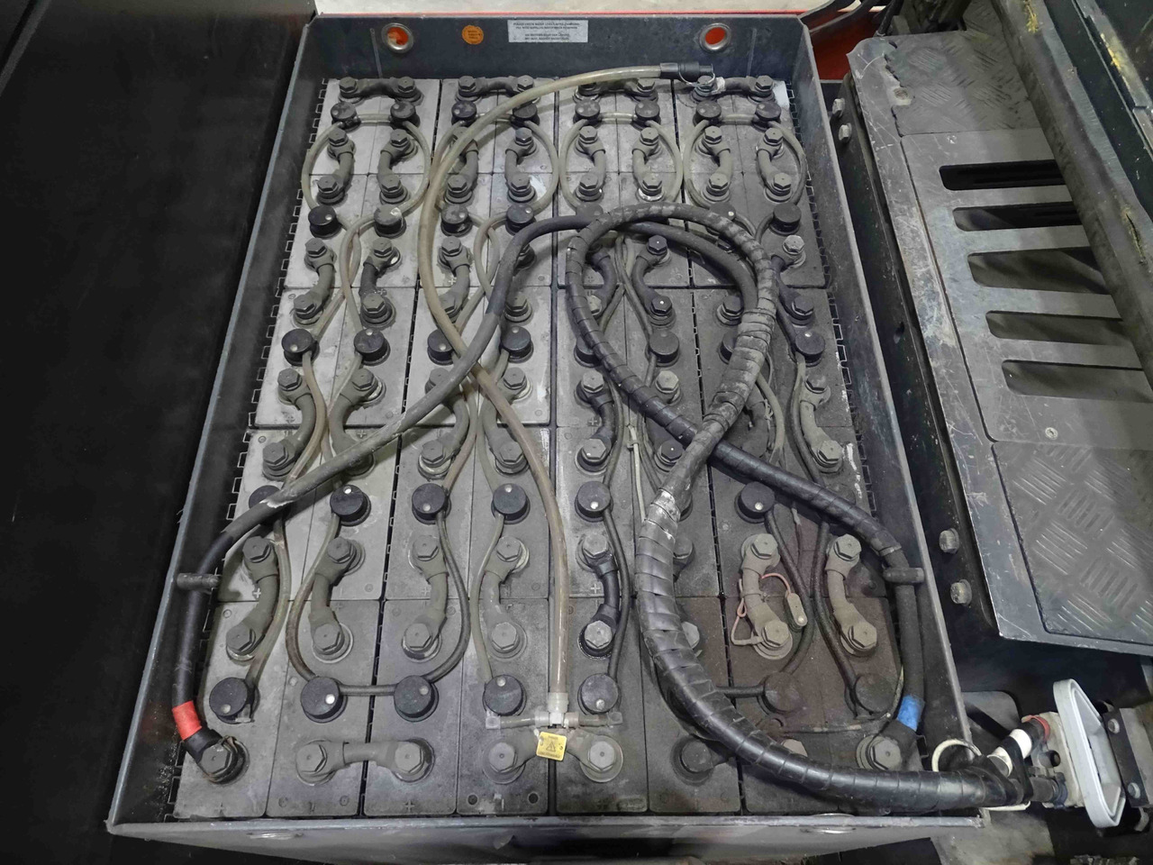 Linde P250 - Chariot tracteur: photos 4 Linde P250 - Chariot tracteur: photos 4