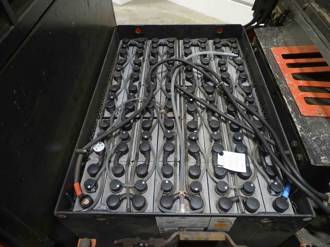 Linde P250 - Chariot tracteur: photos 4 Linde P250 - Chariot tracteur: photos 4