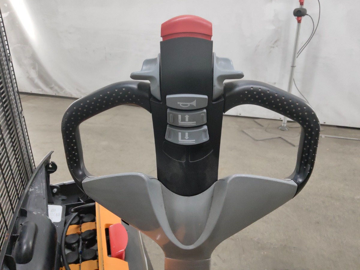 Still EXV10 - Gerbeur: photos 3 Still EXV10 - Gerbeur: photos 3