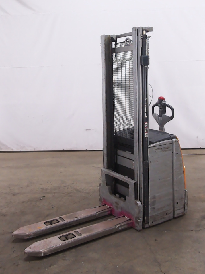 Still EXV16 - Gerbeur: photos 1 Still EXV16 - Gerbeur: photos 1