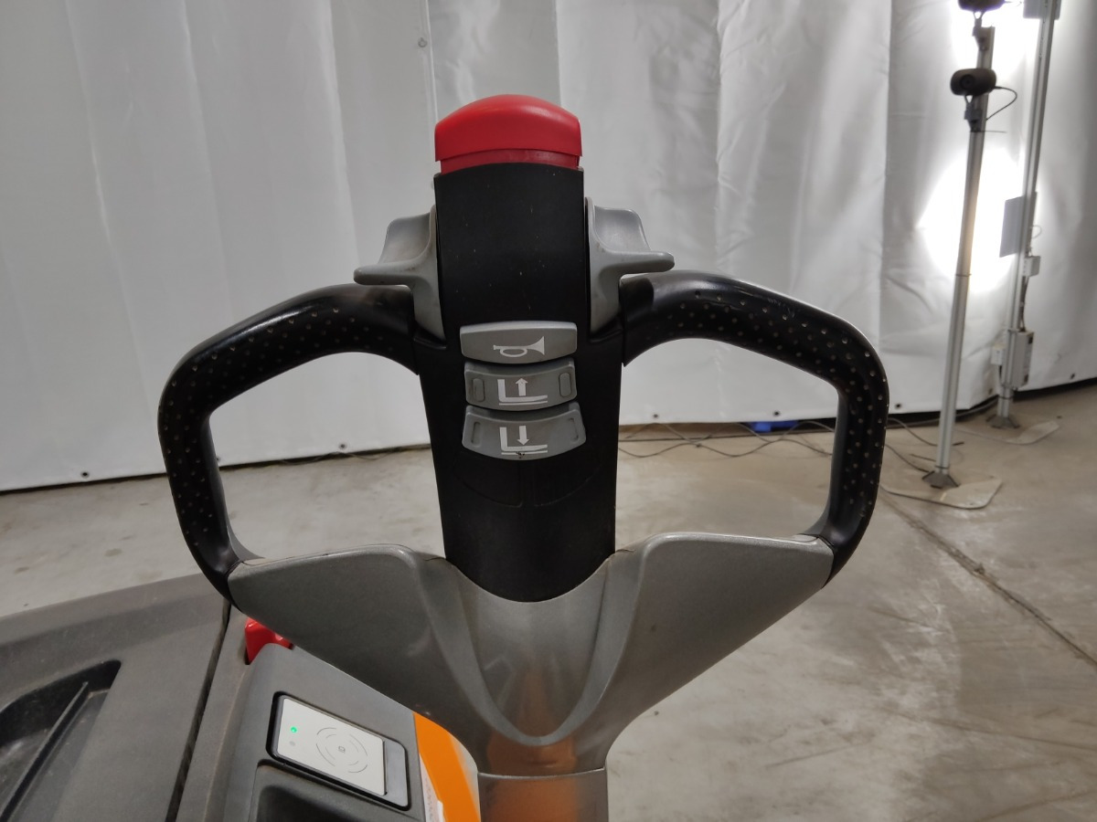 Still EXV16 - Gerbeur: photos 3 Still EXV16 - Gerbeur: photos 3