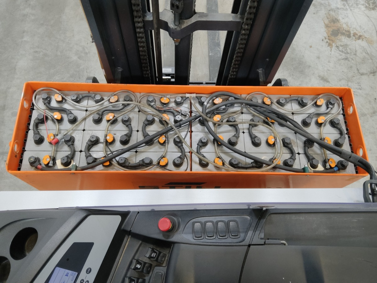 Still FM-X14 - Chariot à mât rétractable: photos 4 Still FM-X14 - Chariot à mât rétractable: photos 4