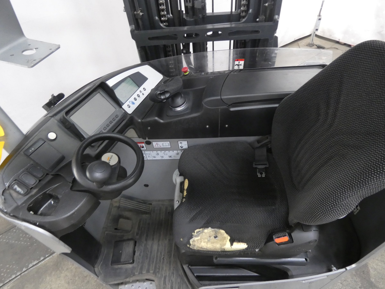 Still FM-X17 - Chariot à mât rétractable: photos 3 Still FM-X17 - Chariot à mât rétractable: photos 3