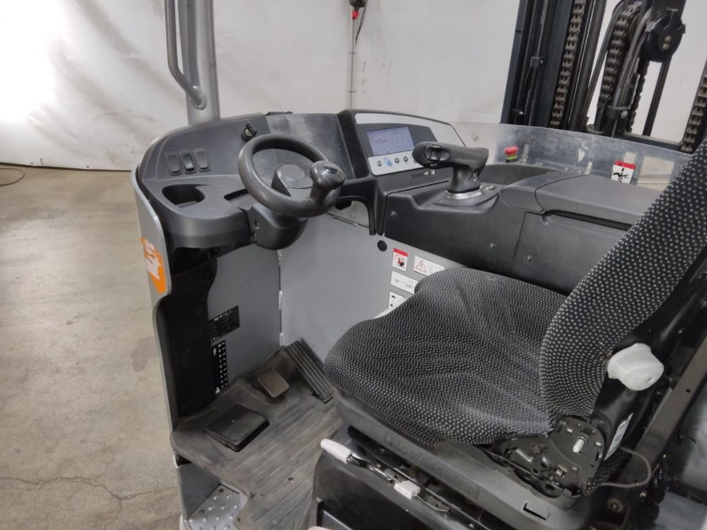 Still FM-X17 - Chariot à mât rétractable: photos 3 Still FM-X17 - Chariot à mât rétractable: photos 3