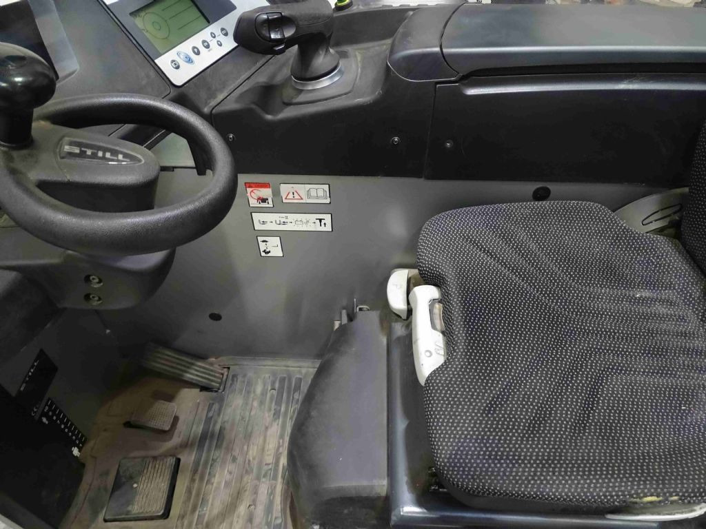 Still FM-X17 - Chariot à mât rétractable: photos 3 Still FM-X17 - Chariot à mât rétractable: photos 3