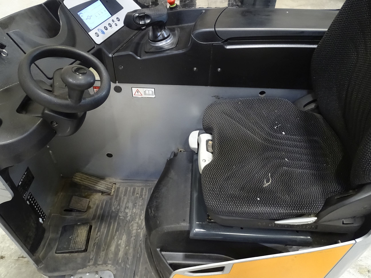 Still FM-X17 - Chariot à mât rétractable: photos 3 Still FM-X17 - Chariot à mât rétractable: photos 3