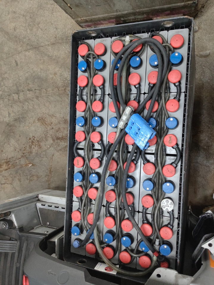 Still LTX70 - Chariot tracteur: photos 4 Still LTX70 - Chariot tracteur: photos 4