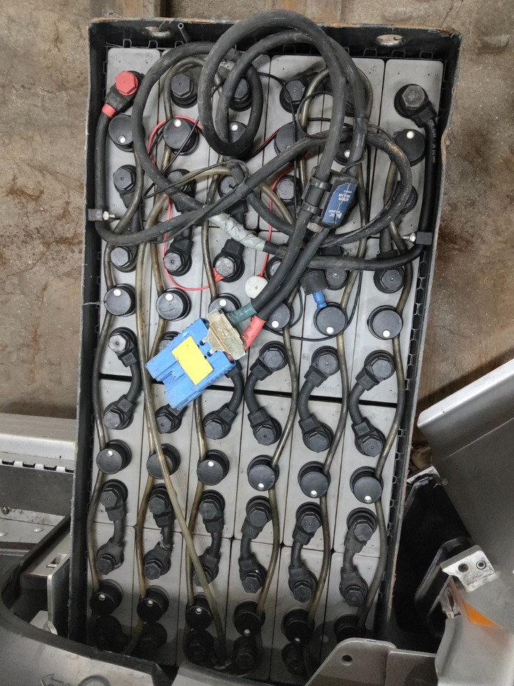 Still LTX70 - Chariot tracteur: photos 4 Still LTX70 - Chariot tracteur: photos 4