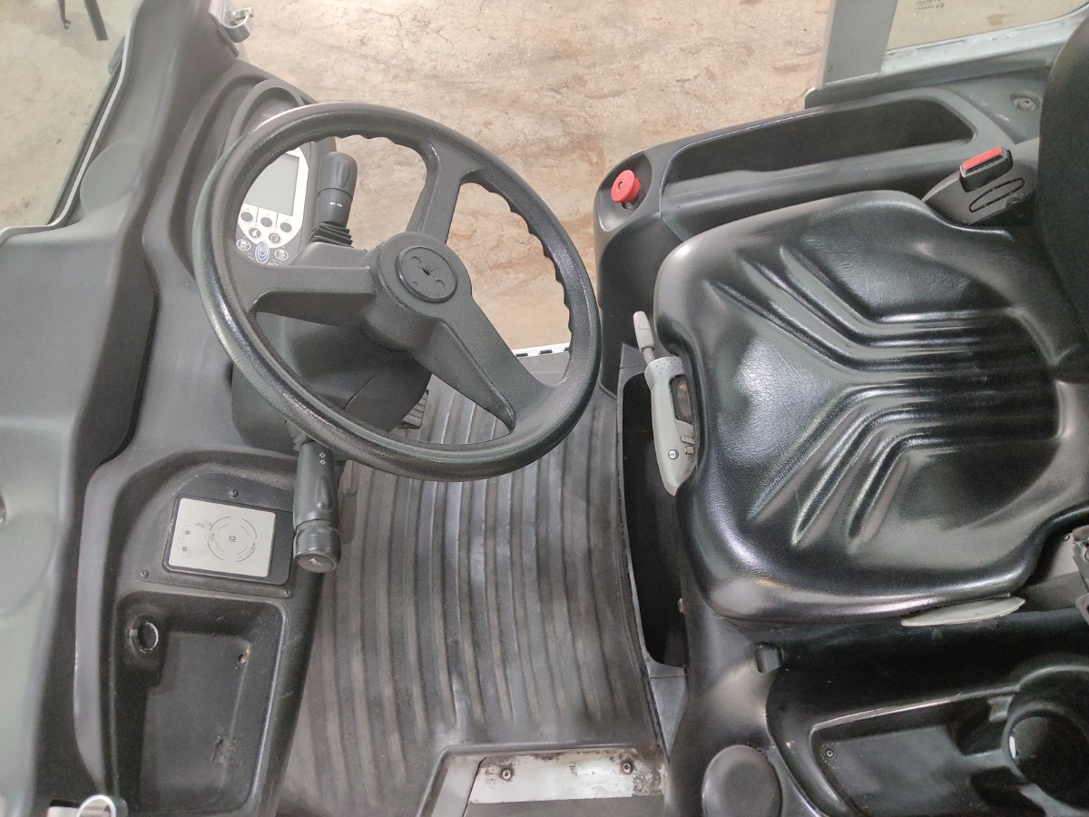 Still LTX70 - Chariot tracteur: photos 3 Still LTX70 - Chariot tracteur: photos 3