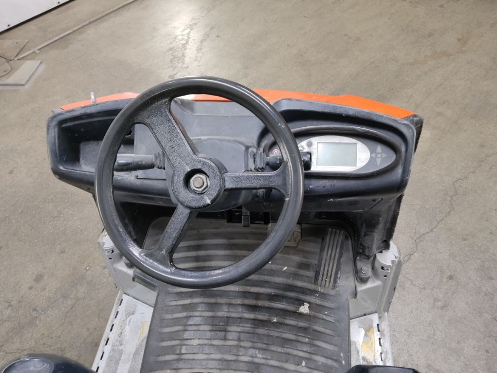 Still LTX70 - Chariot tracteur: photos 3 Still LTX70 - Chariot tracteur: photos 3