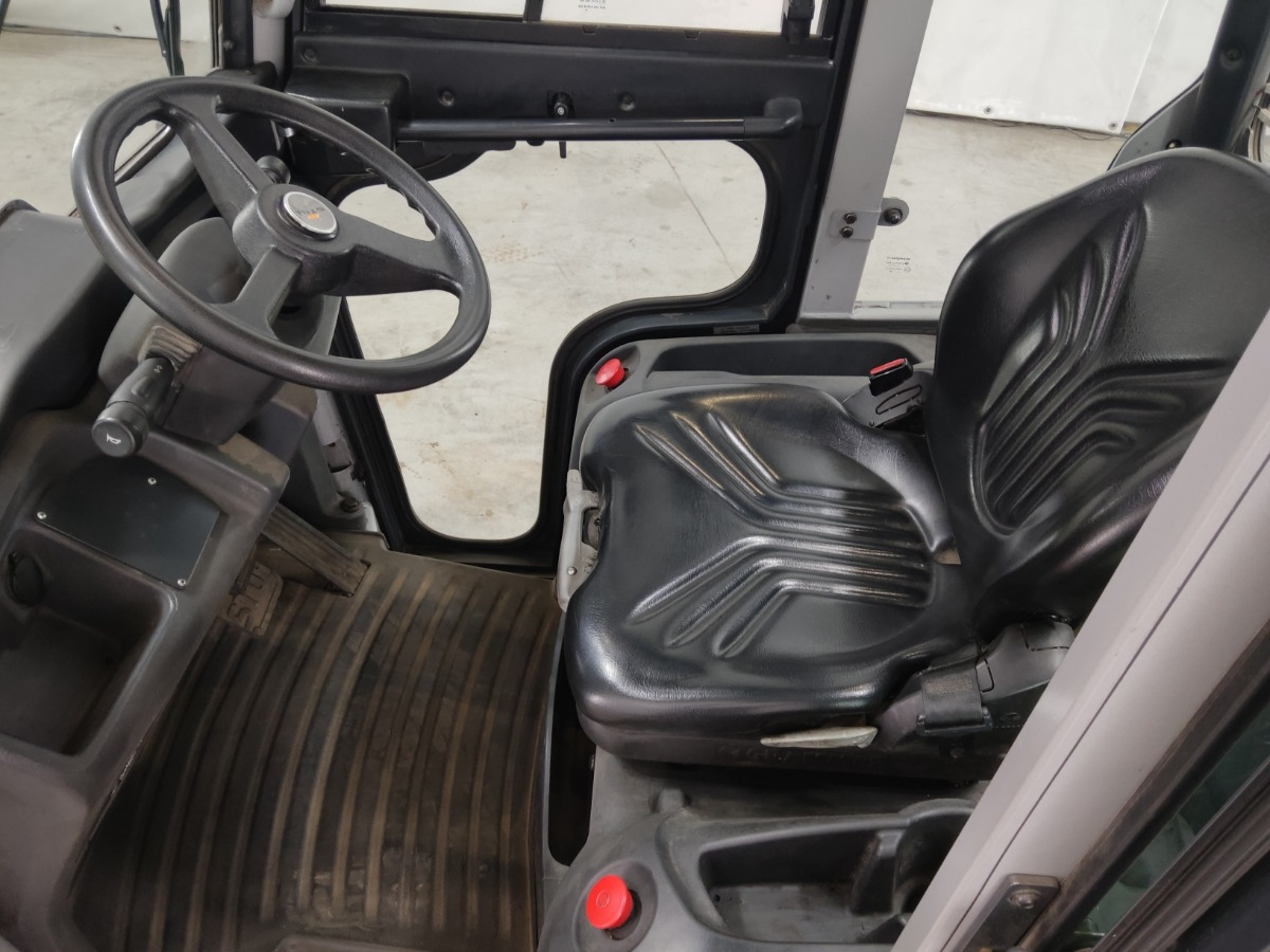 Still LTX80 - Chariot tracteur: photos 3 Still LTX80 - Chariot tracteur: photos 3