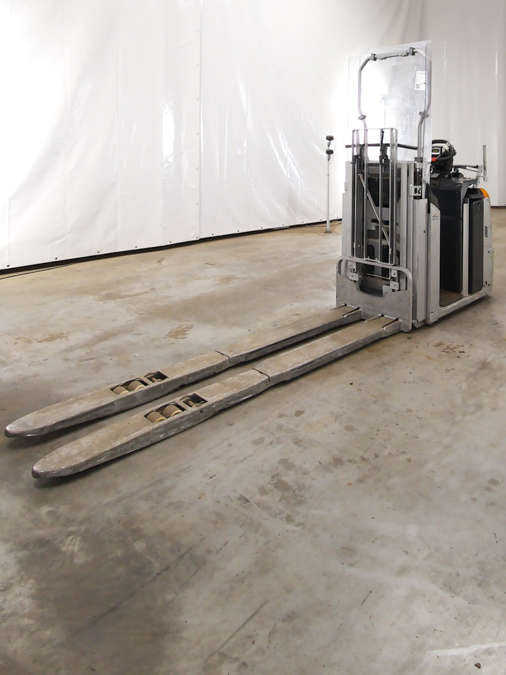 Still OPX-L20/2480MM - Préparateur de commandes: photos 2 Still OPX-L20/2480MM - Préparateur de commandes: photos 2