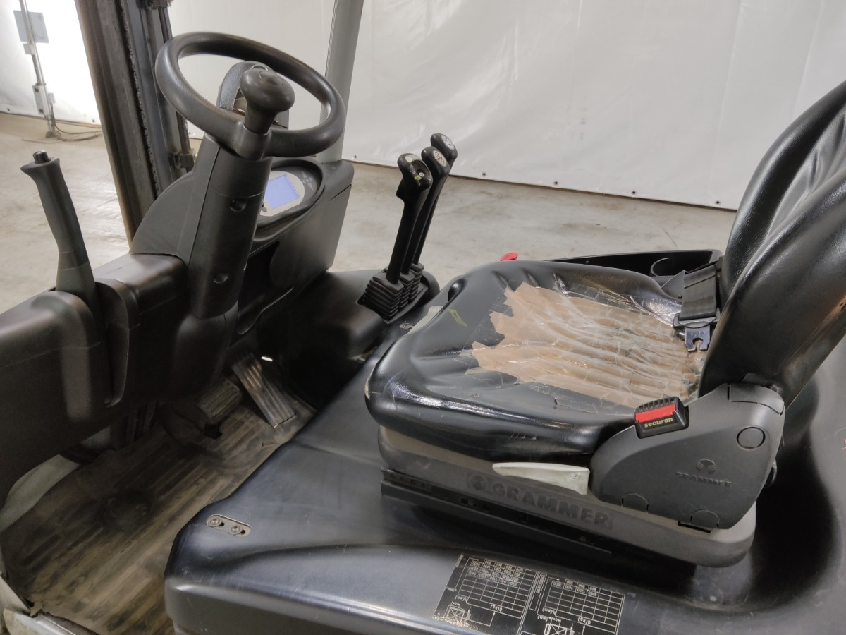 Still RX50-15 - Chariot élévateur électrique: photos 3 Still RX50-15 - Chariot élévateur électrique: photos 3