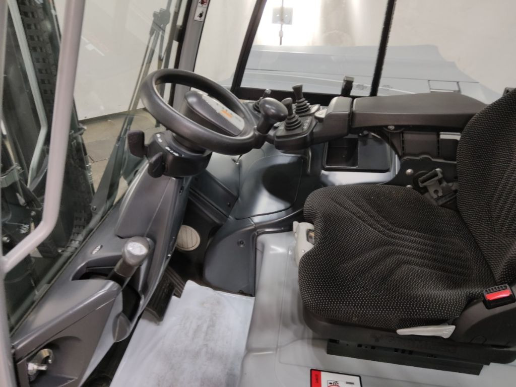 Still RX60-30 - Chariot élévateur électrique: photos 3 Still RX60-30 - Chariot élévateur électrique: photos 3