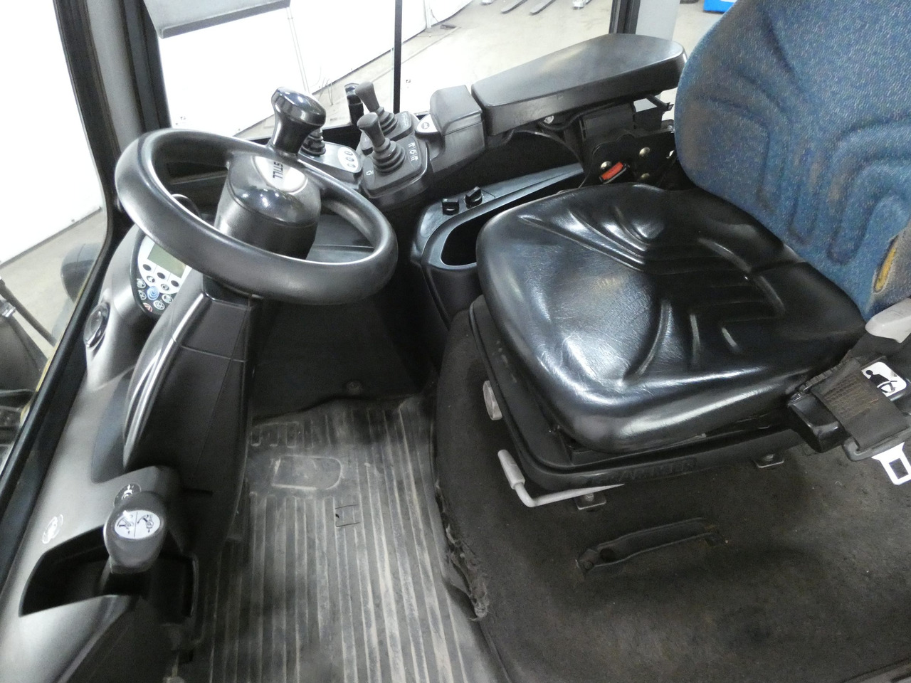 Still RX70-45 - Chariot élévateur diesel: photos 3 Still RX70-45 - Chariot élévateur diesel: photos 3