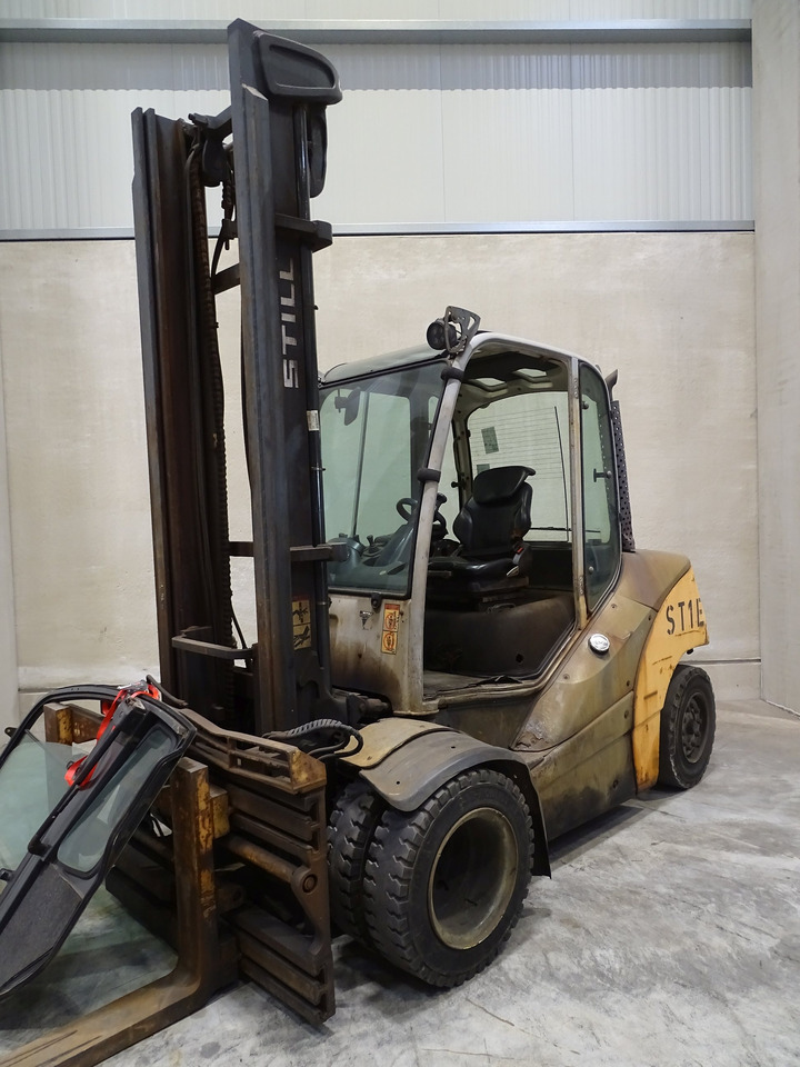 Still RX70-50/600 - Chariot élévateur diesel: photos 1 Still RX70-50/600 - Chariot élévateur diesel: photos 1