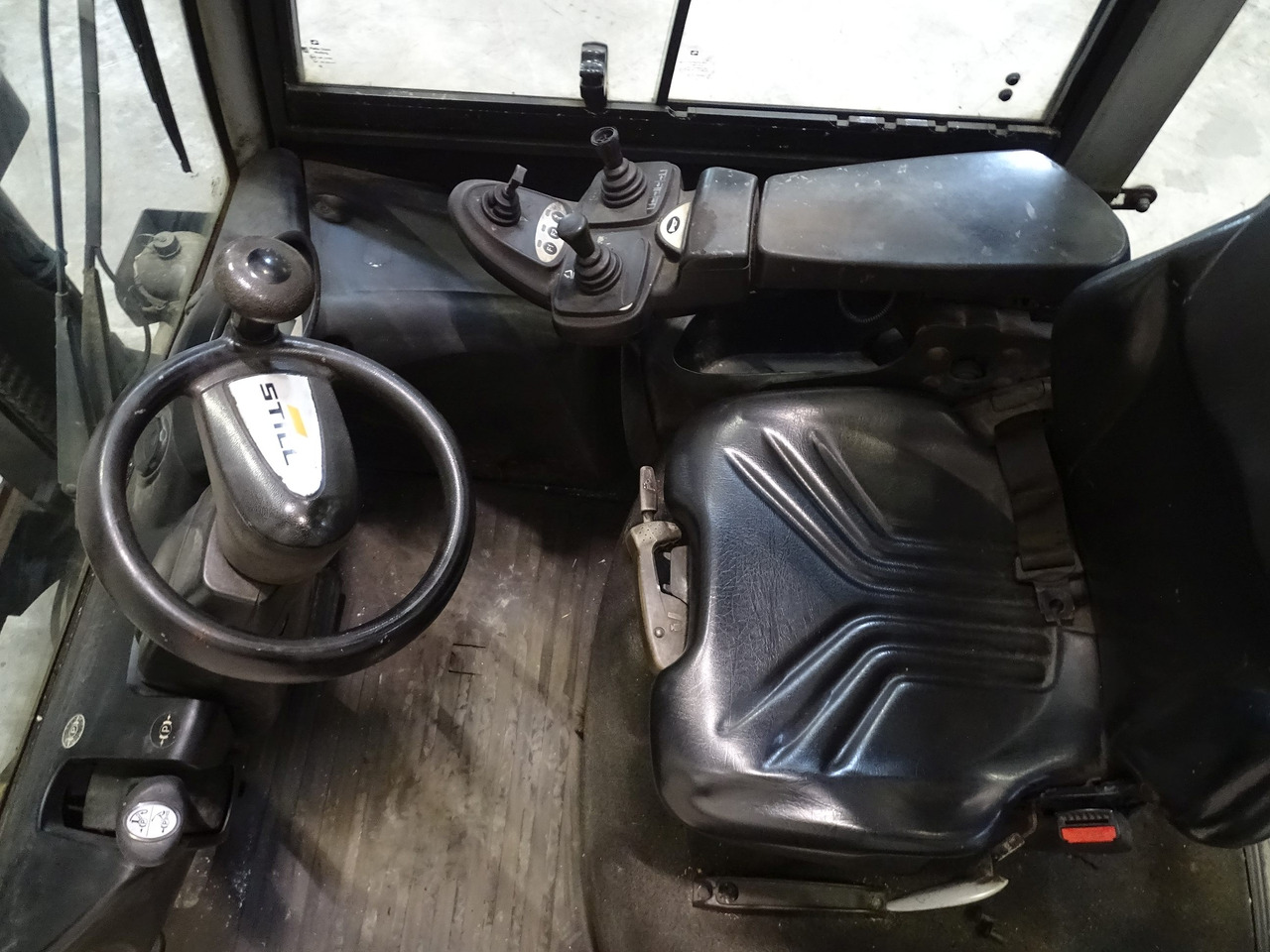 Still RX70-50/600 - Chariot élévateur diesel: photos 3 Still RX70-50/600 - Chariot élévateur diesel: photos 3