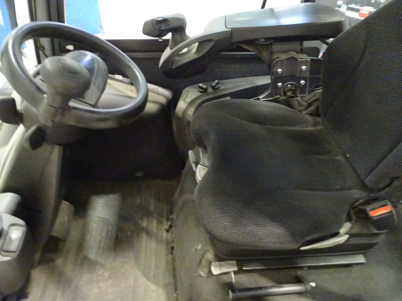 Still RX70-50 - Chariot élévateur diesel: photos 3 Still RX70-50 - Chariot élévateur diesel: photos 3