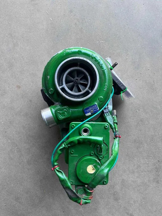 BorgWarner RE335688 - Turbocompresseur pour Pulvé automoteur: photos 1 BorgWarner RE335688 - Turbocompresseur pour Pulvé automoteur: photos 1