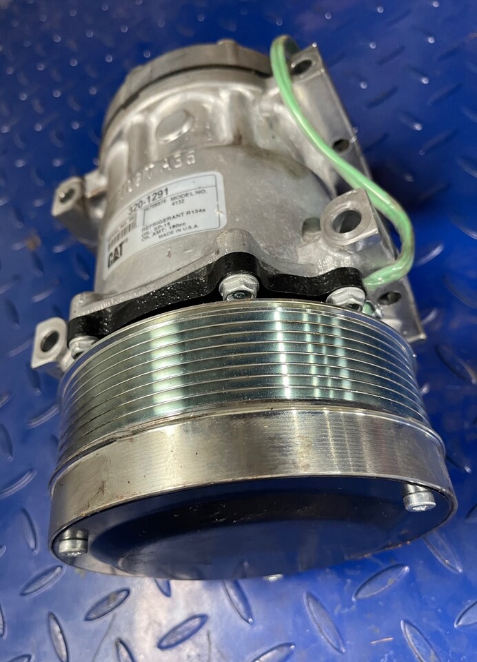 CAT 320-1291 Clima compressor - Compresseur de climatisation pour Engins de chantier: photos 4 CAT 320-1291 Clima compressor - Compresseur de climatisation pour Engins de chantier: photos 4