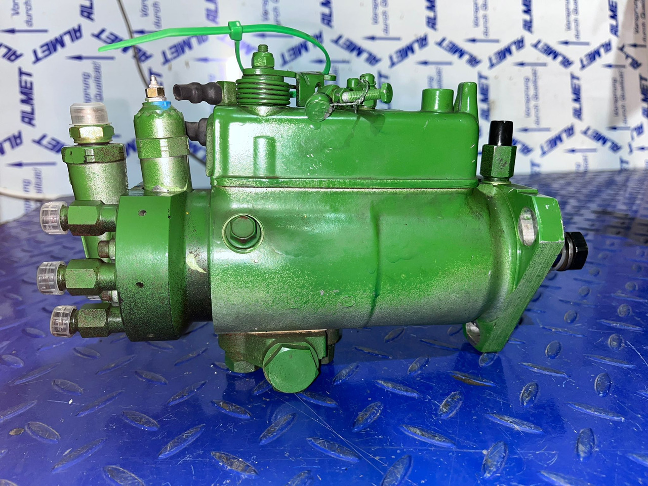 DELPHI V8861A170W - Pompe à carburant pour Machine agricole: photos 1 DELPHI V8861A170W - Pompe à carburant pour Machine agricole: photos 1