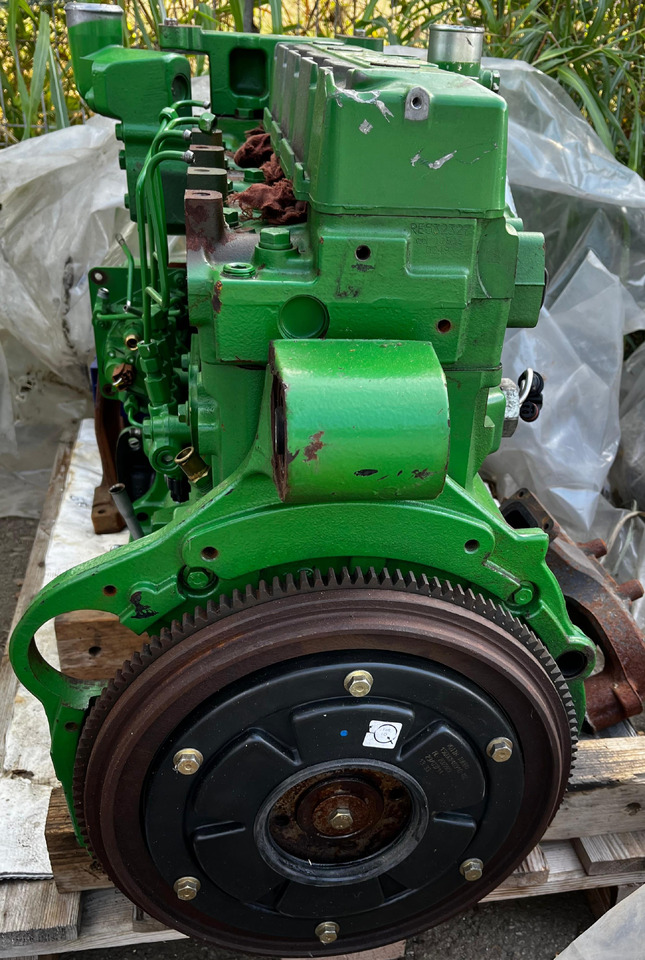 JOHN DEERE 4045H - Moteur: photos 4 JOHN DEERE 4045H - Moteur: photos 4