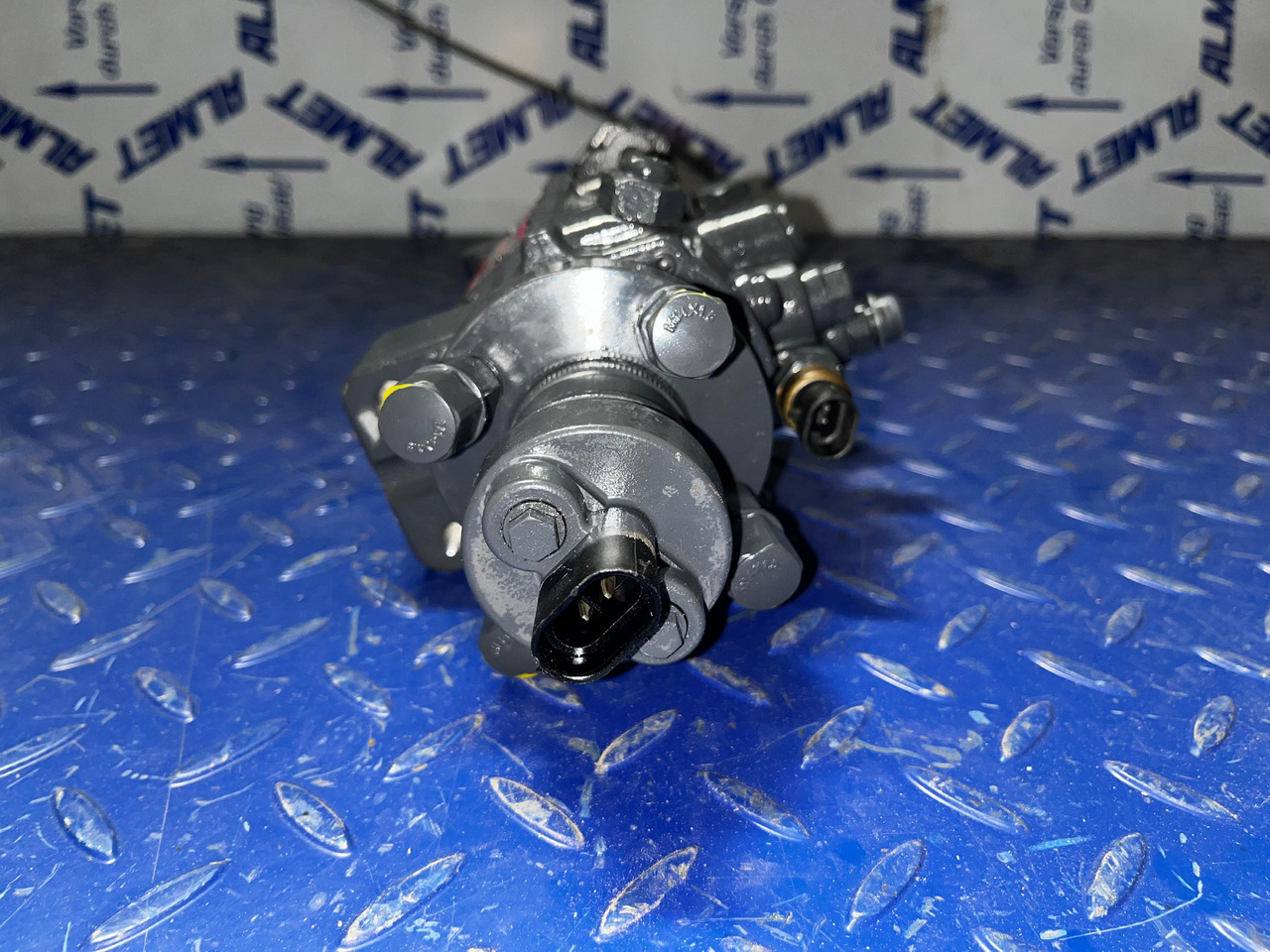 John Deere NEW Injection Pump RE568070 - Moteur et pièces pour Tracteur agricole: photos 4 John Deere NEW Injection Pump RE568070 - Moteur et pièces pour Tracteur agricole: photos 4