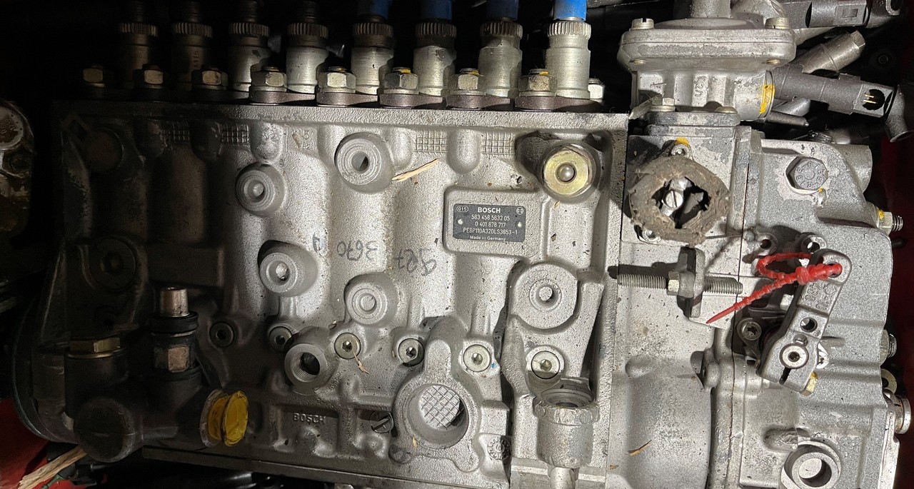 Liebherr Injection Pump 0401878717 - Pompe à carburant pour Engins de chantier: photos 2 Liebherr Injection Pump 0401878717 - Pompe à carburant pour Engins de chantier: photos 2