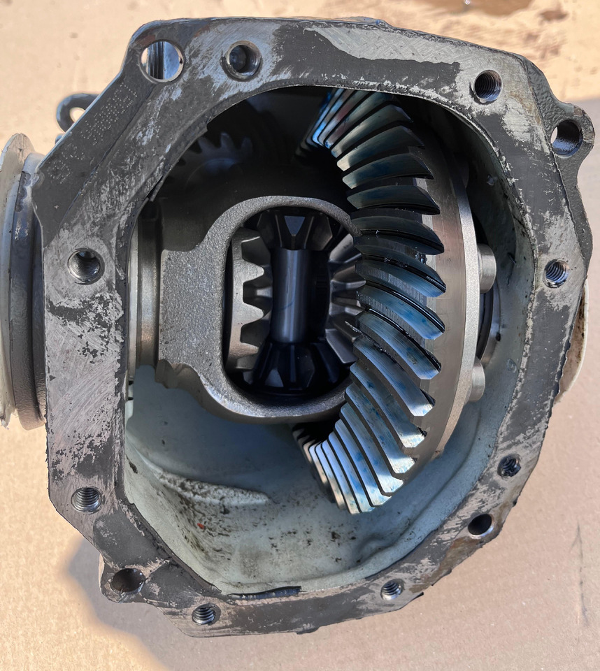 MERCEDES-BENZ S-Class Rear Differential W216 A2163504600 - Différentiel: photos 4 MERCEDES-BENZ S-Class Rear Differential W216 A2163504600 - Différentiel: photos 4