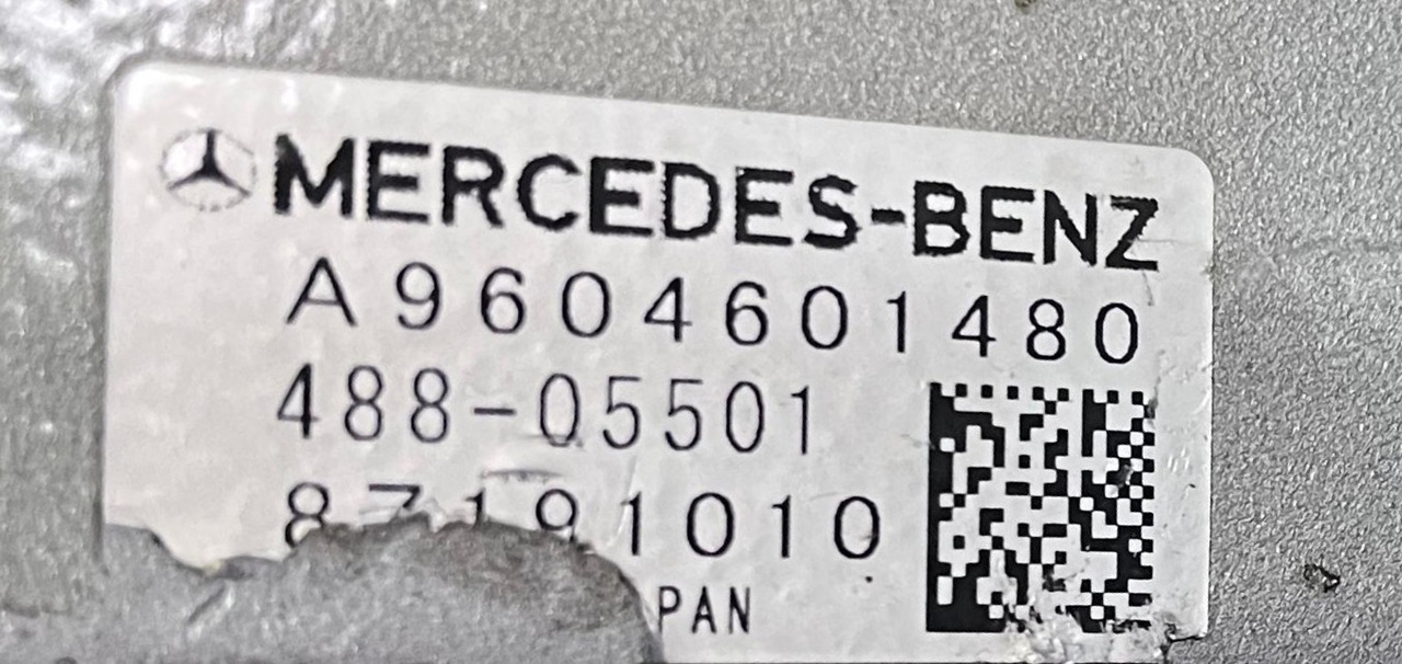 Mercedes Actros MP4 Servo Pump A9604600280 - Pompe de support pour Camion: photos 5 Mercedes Actros MP4 Servo Pump A9604600280 - Pompe de support pour Camion: photos 5