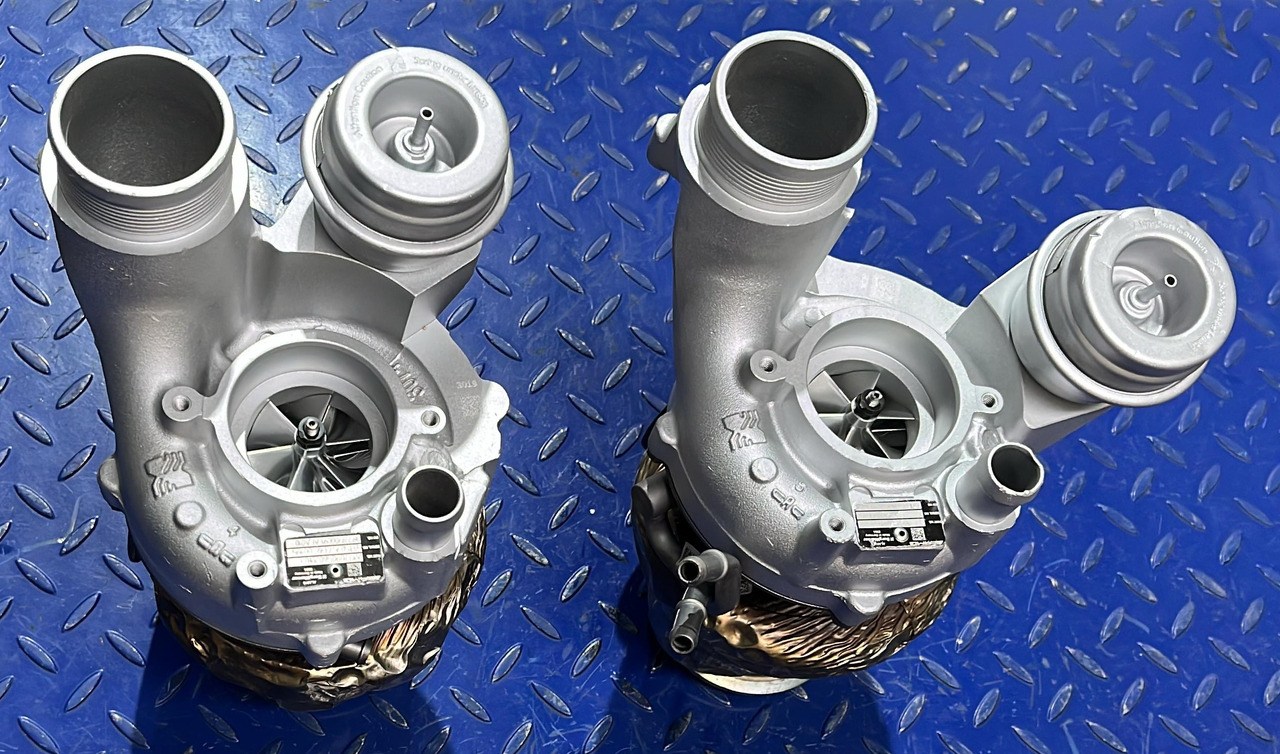 Mercedes Benz M177/M178 A1770905702+A1770905602 - Turbocompresseur: photos 3 Mercedes Benz M177/M178 A1770905702+A1770905602 - Turbocompresseur: photos 3