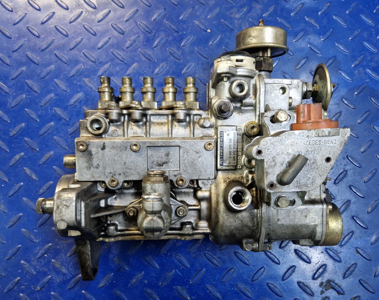 BOSCH INJECTION PUMP 0400075926 - Pièces de rechange pour Autre matériel: photos 1 BOSCH INJECTION PUMP 0400075926 - Pièces de rechange pour Autre matériel: photos 1