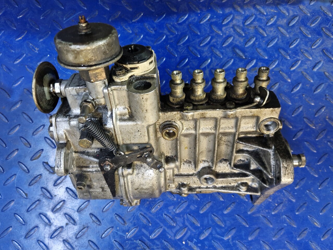 BOSCH INJECTION PUMP 0400075926 - Pièces de rechange pour Autre matériel: photos 3 BOSCH INJECTION PUMP 0400075926 - Pièces de rechange pour Autre matériel: photos 3