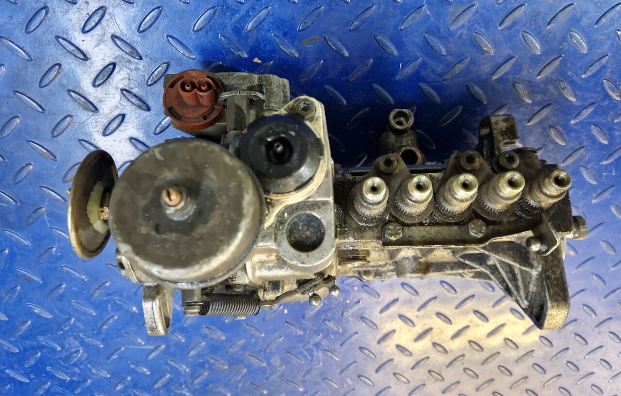 BOSCH INJECTION PUMP 0400075926 - Pièces de rechange pour Autre matériel: photos 4 BOSCH INJECTION PUMP 0400075926 - Pièces de rechange pour Autre matériel: photos 4