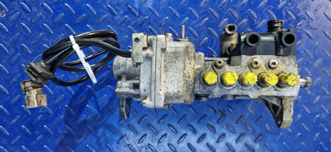 BOSCH INJECTION PUMP 0400195004 - Pièces de rechange pour Autre matériel: photos 3 BOSCH INJECTION PUMP 0400195004 - Pièces de rechange pour Autre matériel: photos 3