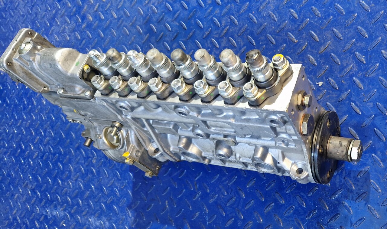 BOSCH INJECTION PUMP 0402648780 - Pièces de rechange pour Autre matériel: photos 4 BOSCH INJECTION PUMP 0402648780 - Pièces de rechange pour Autre matériel: photos 4