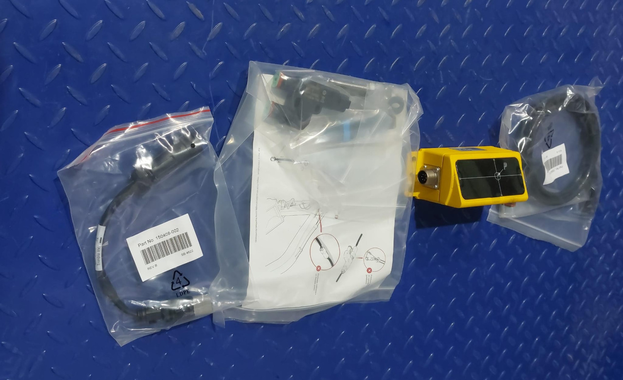 CATERPILLAR KIT Senzor de Captare Laser Trimble LC450/511 - Pièces de rechange pour Pelle: photos 2 CATERPILLAR KIT Senzor de Captare Laser Trimble LC450/511 - Pièces de rechange pour Pelle: photos 2