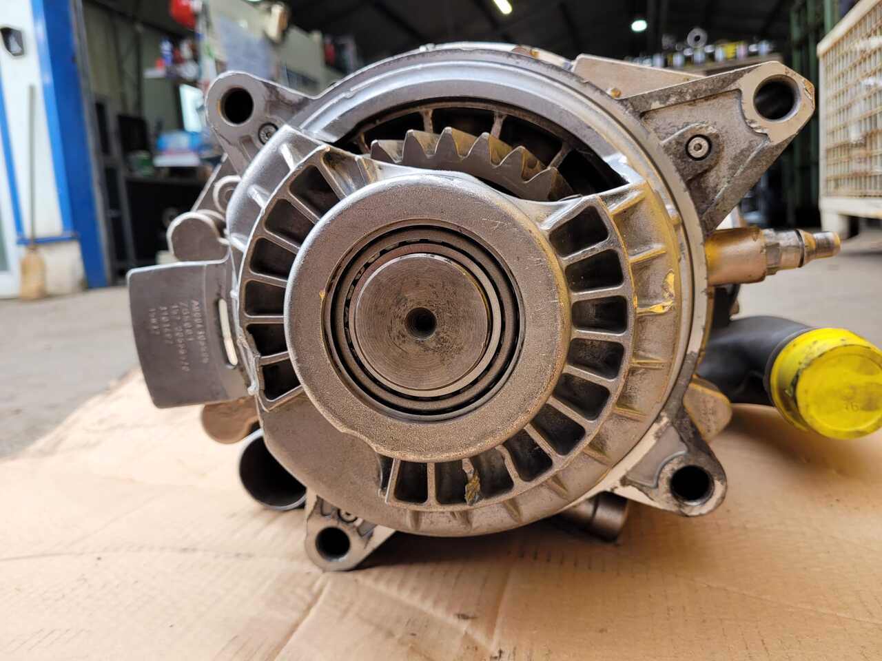 Pièces de frein pour Camion neuf Retarder Mercedes Actros MP4 A0004308495 Voith brake retarder: photos 14