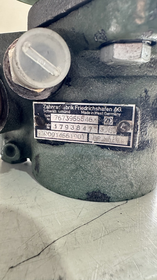 Mercedes Servo Hidraulik Pump 7673955546 - Pompe hydraulique: photos 1 Mercedes Servo Hidraulik Pump 7673955546 - Pompe hydraulique: photos 1