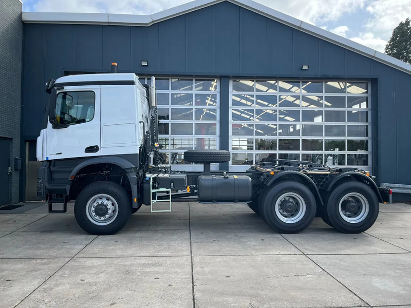 Mercedes-Benz Arocs 4058 AS 6x6 Tractor Head 180T Push Pull EURO-5 - Tracteur routier: photos 2 Mercedes-Benz Arocs 4058 AS 6x6 Tractor Head 180T Push Pull EURO-5 - Tracteur routier: photos 2