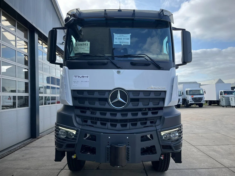 Mercedes-Benz Arocs 4058 AS 6x6 Tractor Head 180T Push Pull EURO-5 - Tracteur routier: photos 4 Mercedes-Benz Arocs 4058 AS 6x6 Tractor Head 180T Push Pull EURO-5 - Tracteur routier: photos 4
