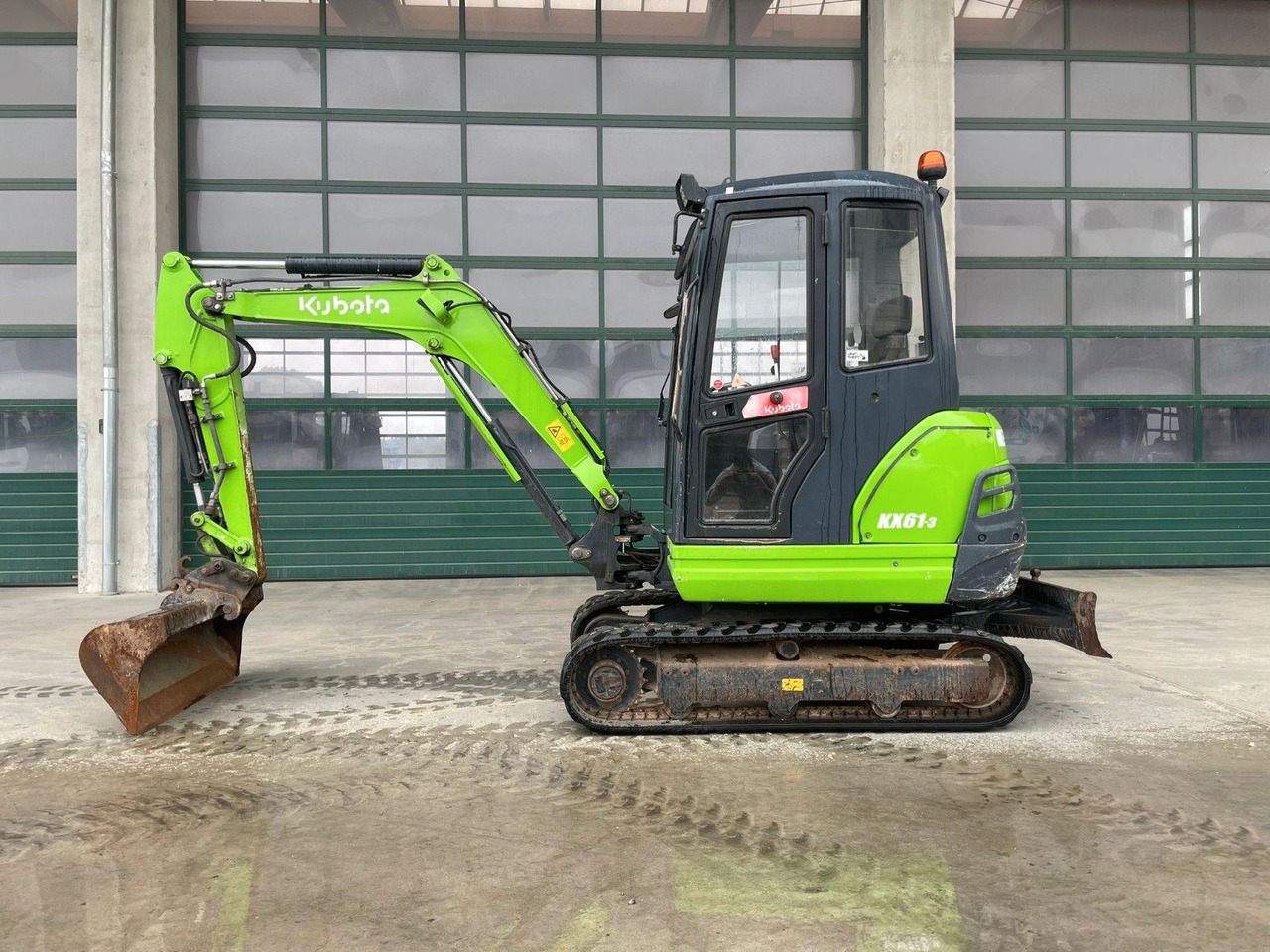 Kubota KX61-3 - Mini pelle: photos 1 Kubota KX61-3 - Mini pelle: photos 1